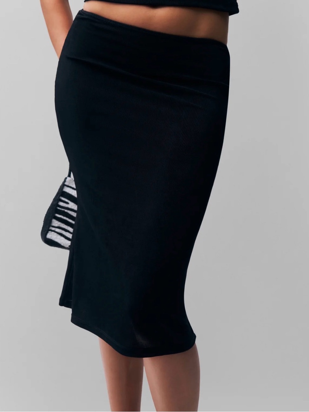 Guizio Selene Midi Skirt Black